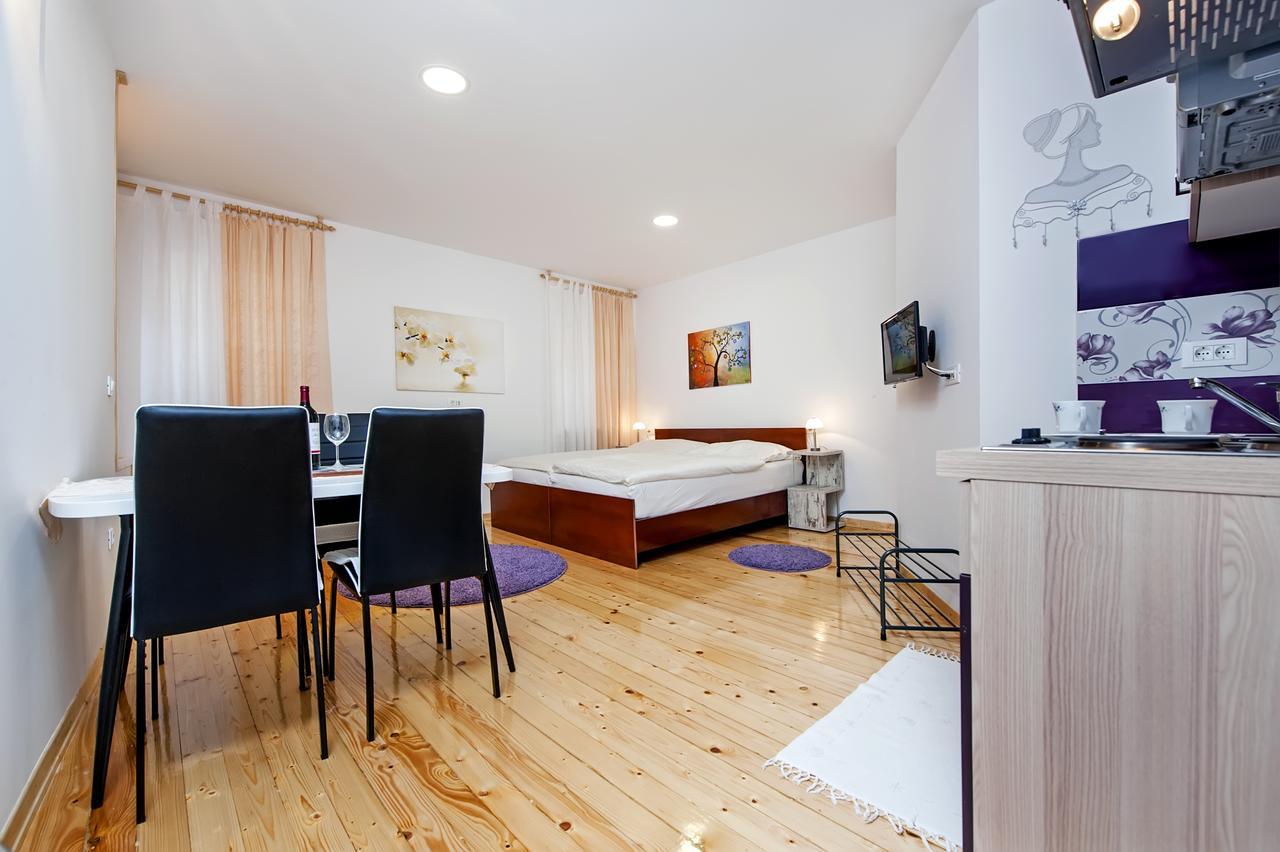 La Svalba Rooms & Studios Rovinj Exteriör bild
