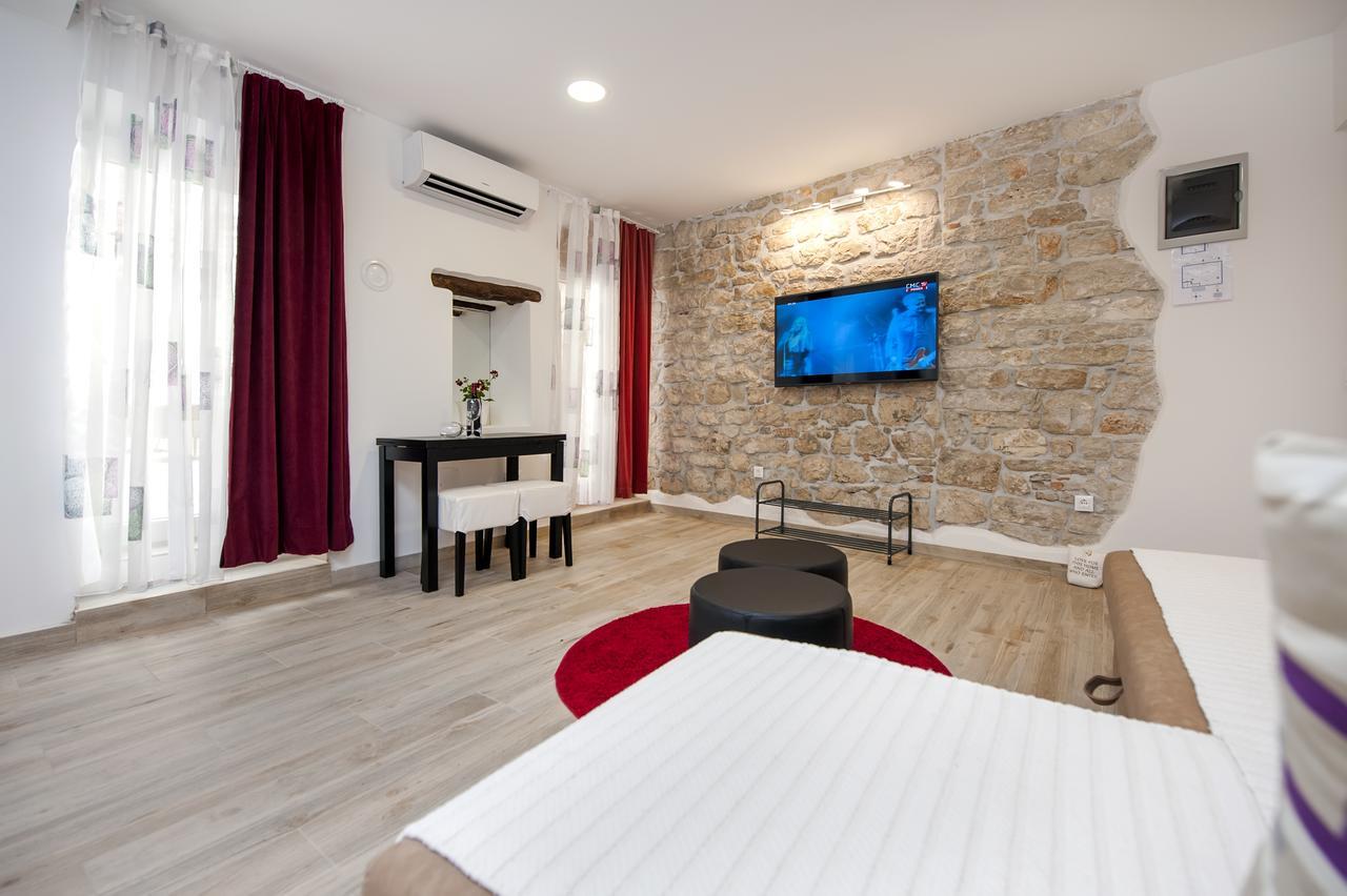La Svalba Rooms & Studios Rovinj Exteriör bild