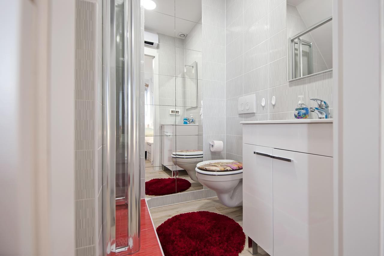 La Svalba Rooms & Studios Rovinj Exteriör bild