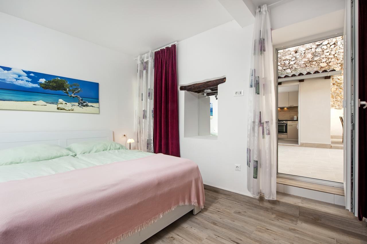 La Svalba Rooms & Studios Rovinj Exteriör bild