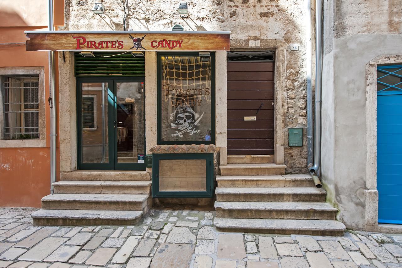 La Svalba Rooms & Studios Rovinj Exteriör bild